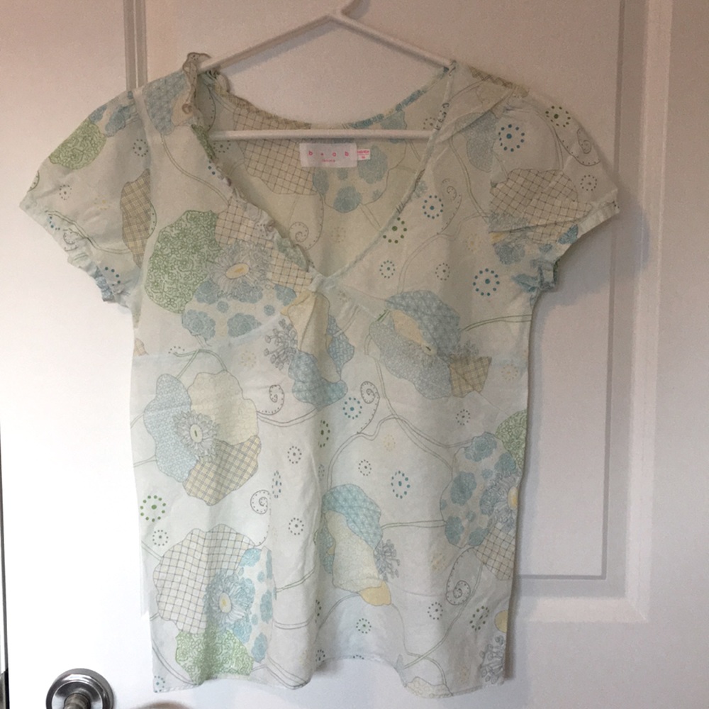 Lightweight summer cotton top